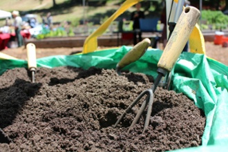 01-gardening-soil-1